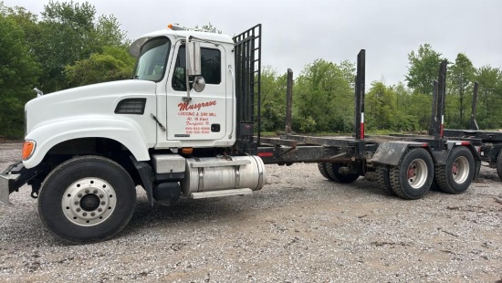 2004 Mack Log Truck