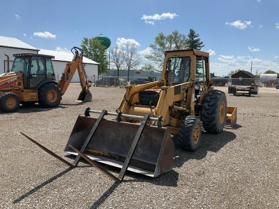 1992 Ford 445C Tractor w/ Loader
