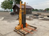 Lift-Rite L68 Pallet Jack*