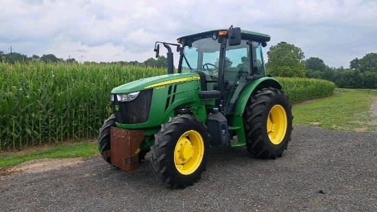 2019 John Deere 5090E Tractor