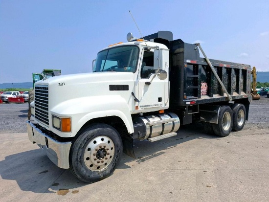 2009 Mack CH613 Dump Truck