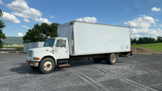 1997 International Navistar 4700 4x2 Box Truck