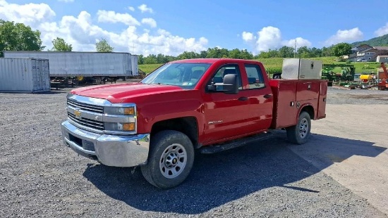 2015 Chevy 3500 Truck
