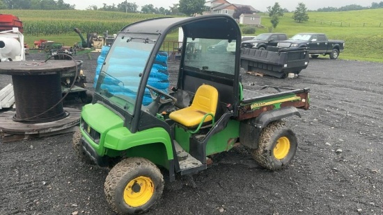 John Deere Gator