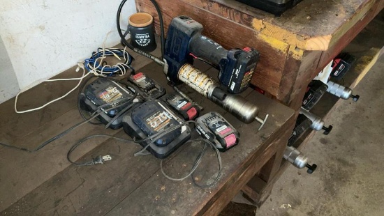 Lincoln Battery Grease Gun, Batteries, and Chargers
