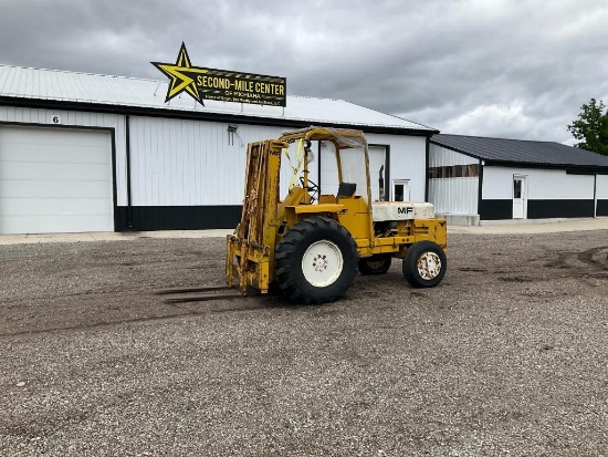 Massey Ferguson 2500 Forklift