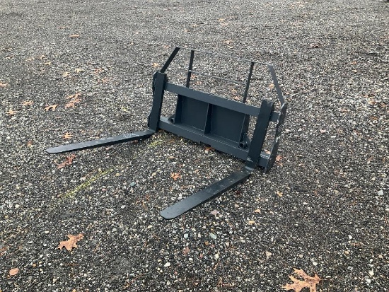 Unused Land Honor Mini Skid Steer Forks - Middlebury, IN