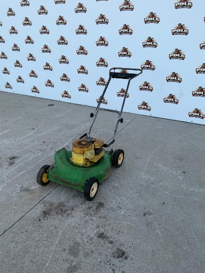John Deere 20 Vintage Walk-Behind Push Lawnmower