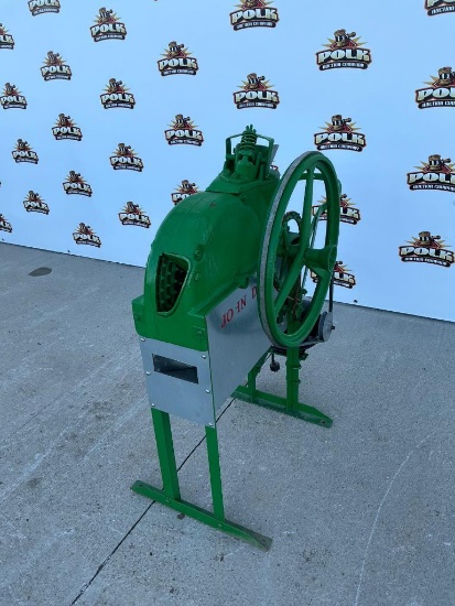 John Deere No. 1B Antique Hand-Crank Corn Sheller