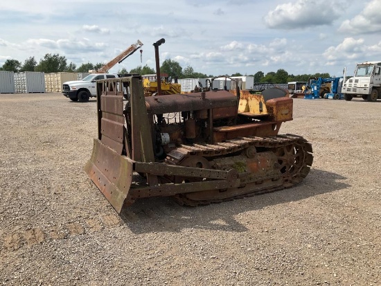 1945 Cletrac AG6 Crawler Tractor