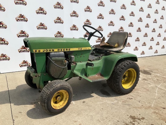 John Deere 112 Lawn Tractor