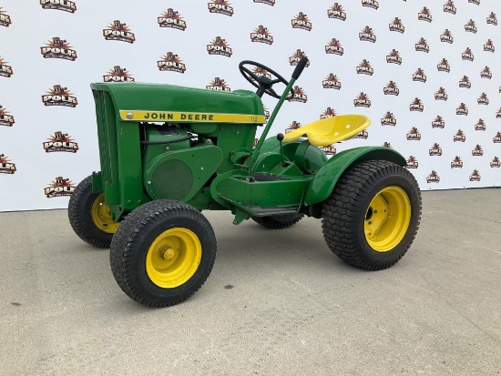 John Deere 112 Round Fender Lawn and Garden Tractor