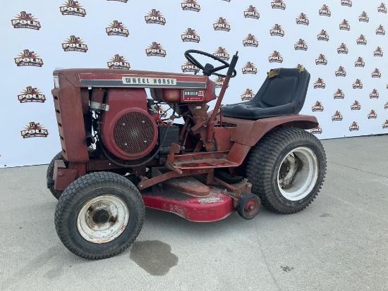 1972 Wheel Horse Raider 10 Riding Lawn Tractor