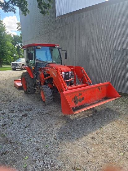 2018 Kubota Tractor with LA805 Front End Loader