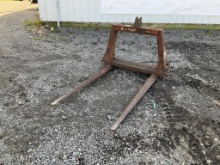 Sperry New Holland 3-Point Hitch Pallet Forks*