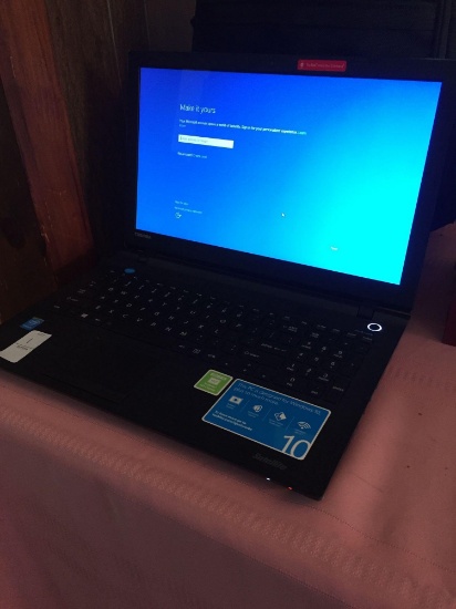 Toshiba Satellite laptop computer in excellent condition