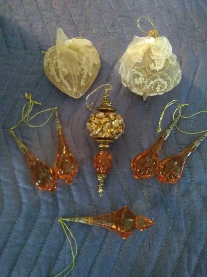Lot of fancy Christmas Ornaments