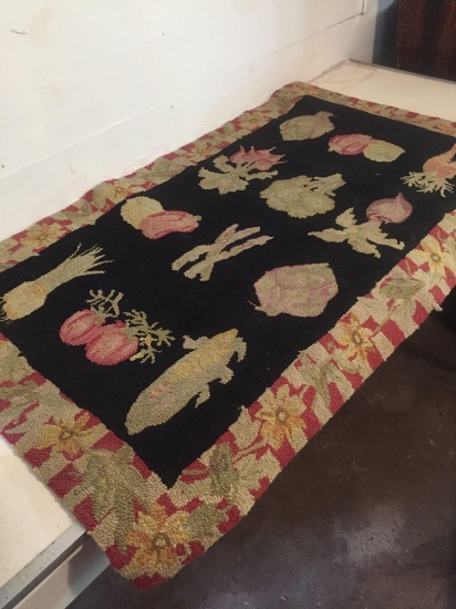 Fruit motif carpet 49? x 30?