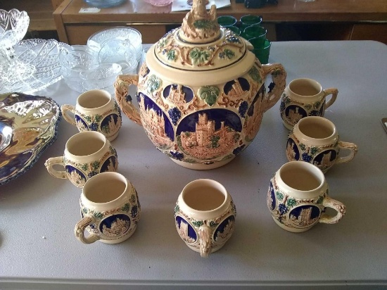 Rare Original GERZ German Tureen with 7 matching mugs