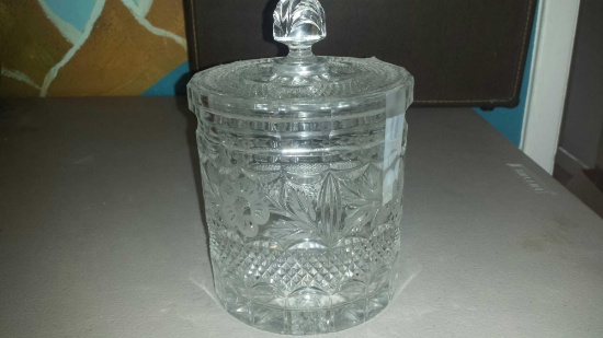 Gorgeous tight fitting glass jar / ice bucket with beautiful floral decorations
