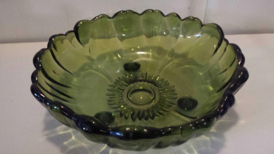 Vintage Oilve-colored Glass Sunflower Bowl