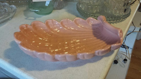 Vintage Abington Pottery pink shell dish
