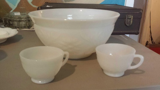 Bright white large milk glass bowl with two milk glass tea cups