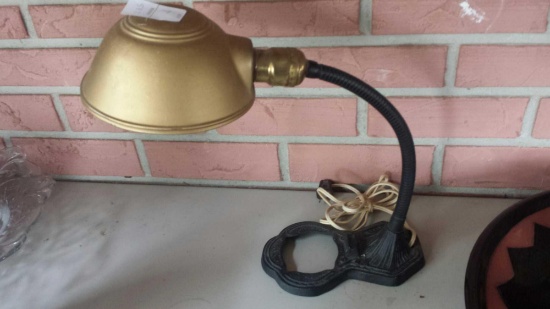 VINTAGE GOOSE NECK EAGLE DESK LAMP WITH CAST IRON BASE