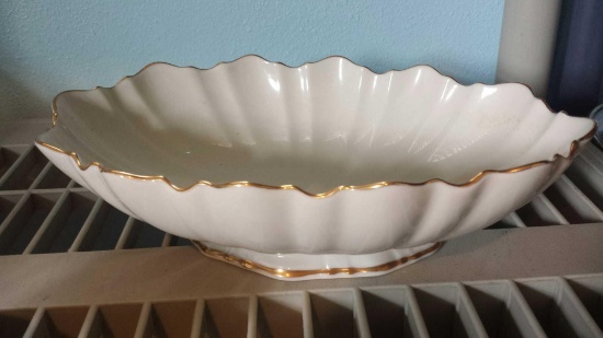 Classy LENOX Symphony Bowl / Scalloped Bowl with gold trim. Gorgeous!...