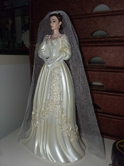 The Hamilton Collection "Scarlett O' Hara Wedding Belle"