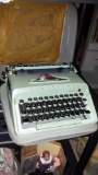 Vintage Remington Ten Forty Portable Typewriter; Turqouise blue green