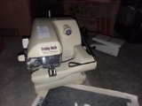 Baby Lock Blind Hemmer Sewing Machine with Foot Petal