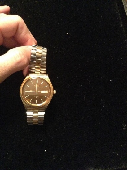 Seiko automatic 17 jewel wristwatch