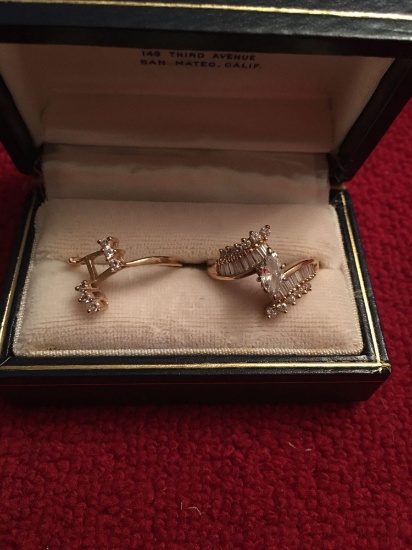 Stunning 14K gold and Diamond wedding set.