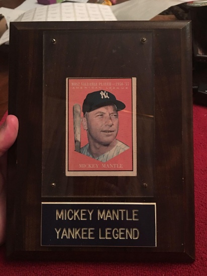 Mickey Mantle Yankee Legend plaque with 1961 1956-57 MVP Baseball card