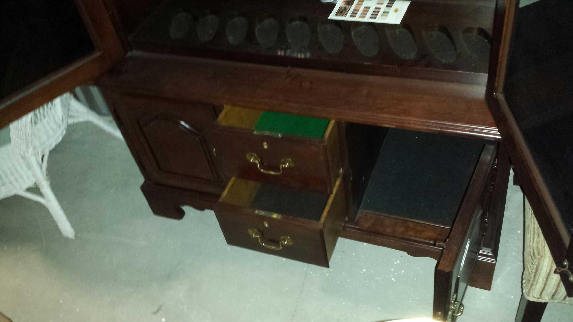 Antique Jasper 10 Gun Cabinet 493 Cherry Wood Auctions Online