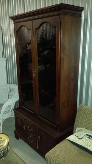 Antique Jasper 10 Gun Cabinet 493 Cherry Wood Auctions Online