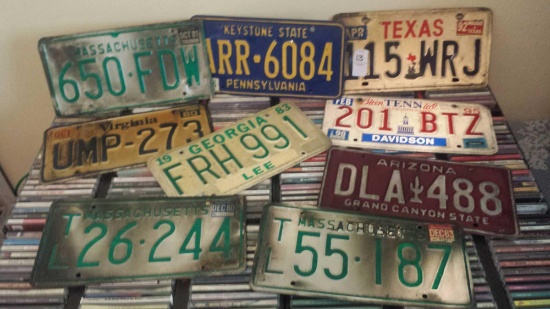 9 Vintage Licenses Plates