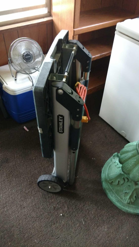 Stanley Portable Clamping Table With Power Hook Up Estate Personal Property Personal Property Online Auctions Proxibid