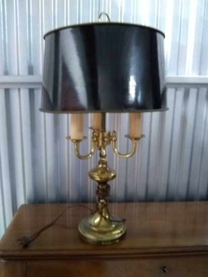 Very nice vintage 3 light lamp
