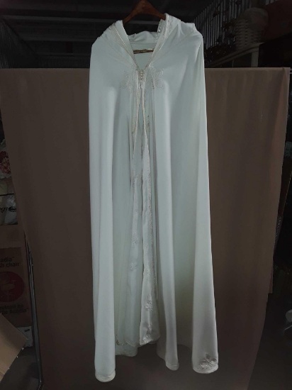 White, Medieval/Fairytale Cape, Looks Home-made