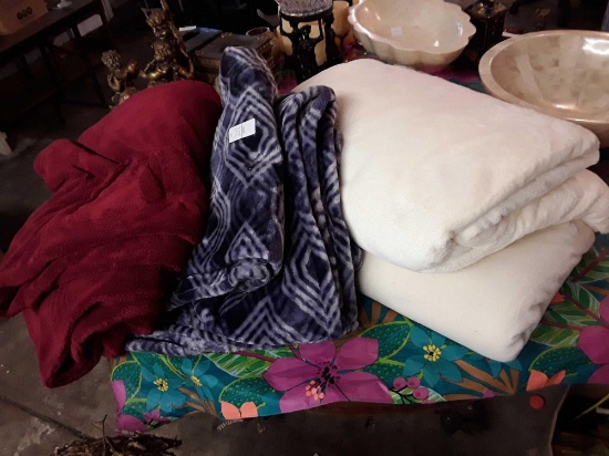 4 of The Snuggliest Blankets Ever! Including Woolrich and Berkshire