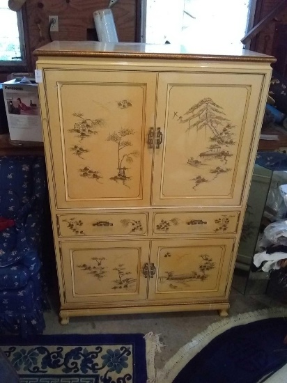 Oriental Style Entertainment Center