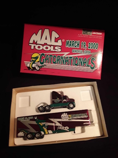 IN BOX, Mac Tools 2000 Gatornationals Drag Car, Aeromax Hauler, 1:24 Scale