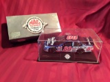 IN BOX, MAC TOOLS, Collector Club, 1999 Taurus Model, Dale Garrett, 1:24 Scale