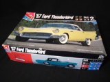 AMT model kit, 1957 Ford Thunderbird