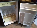 GE Mini Fridge. Clean