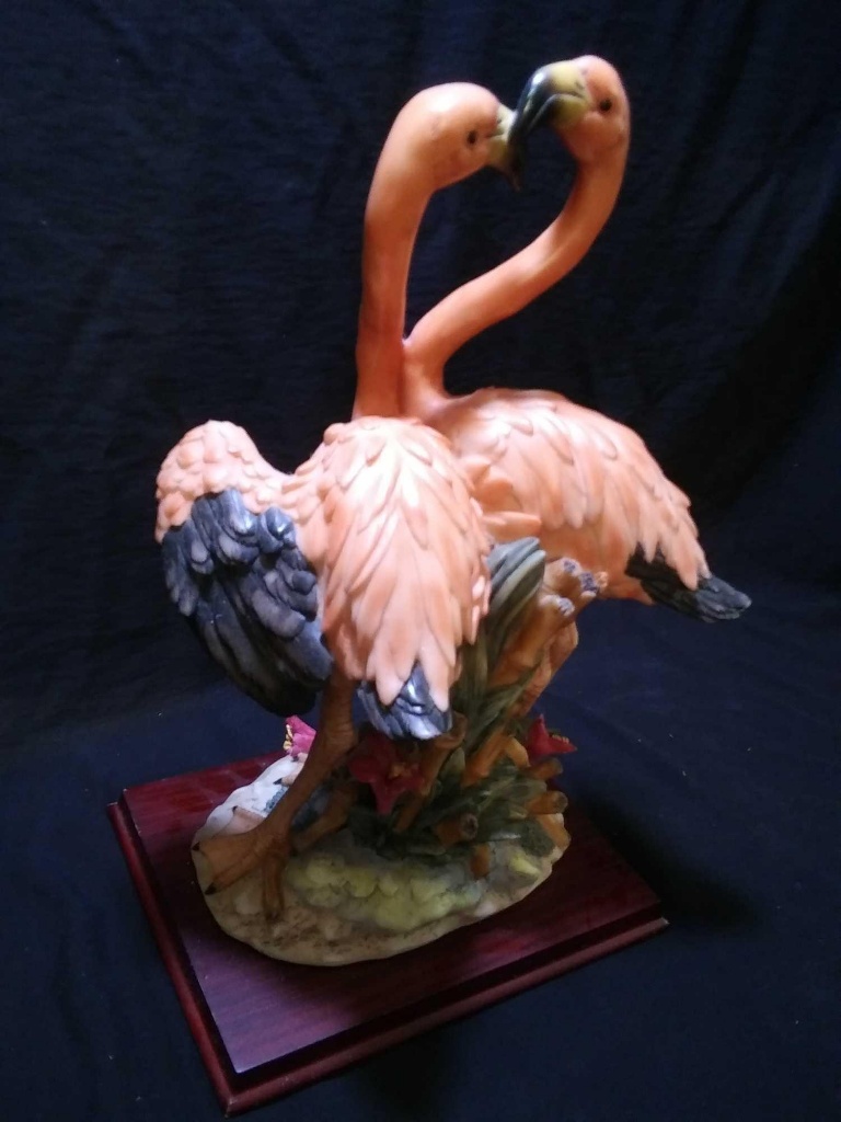 Montefiori Collection Pair Of Flamingos Large Figurine - Italy | Art,  Antiques & Collectibles Collectibles | Online Auctions | Proxibid