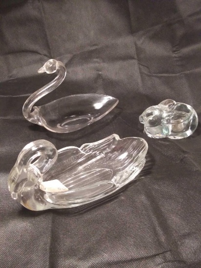 3 Pieces of Animals in Glass, Including Art Glass, Rabbit and Swans