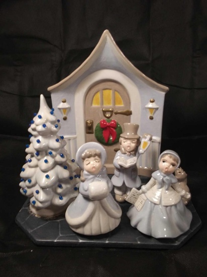 VTG Ceramic Holland Mold Victorian Christmas Caroling Family Scene w/ Dog